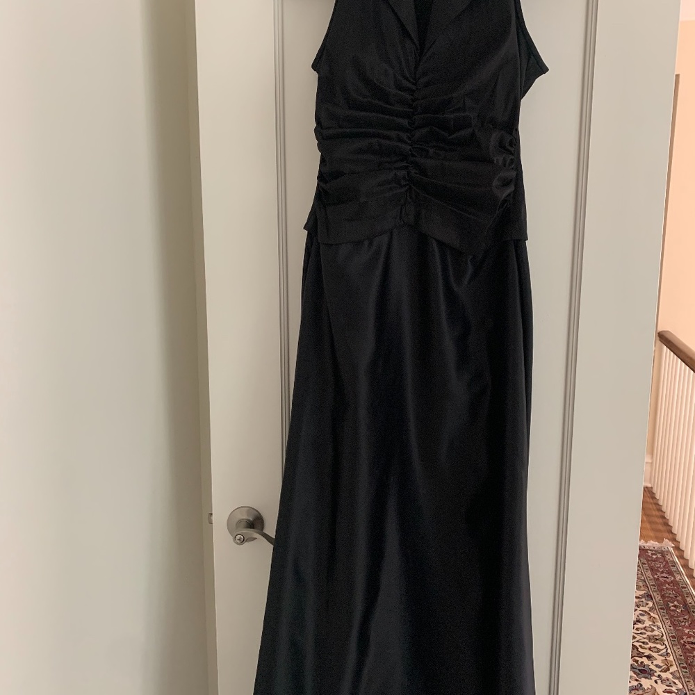 Tadashi Designer Floorlength taffeta evening gown